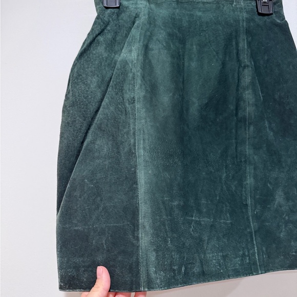 Wilsons Leather Suede Mini Skirt Sz 6 Emerald Green Fall Staple Classic Y2K 90s - Picture 7 of 12